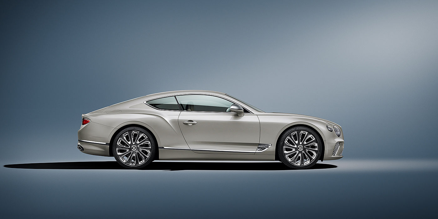 Bentley Auckland Bentley Continental GT Mulliner coupe in White Sand paint front 34